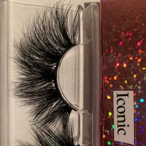 “Iconic” Mink Lashes